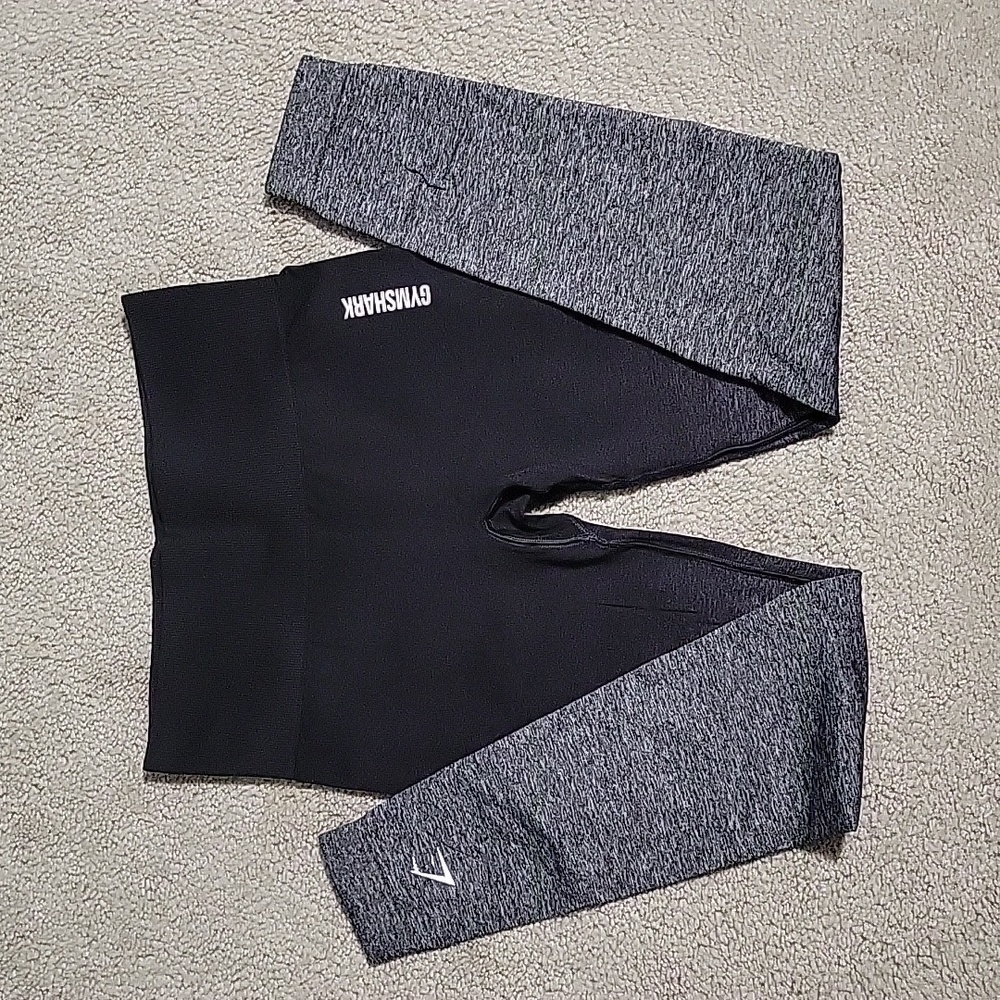 Gymshark Black/Gray Ombre, size S